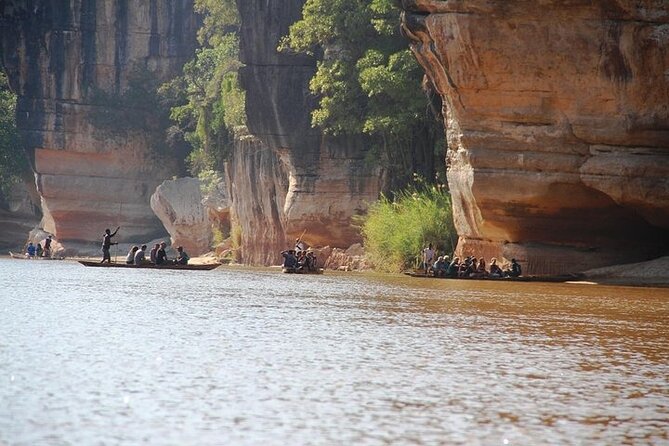 5-Day River Cruise & Baobab Avenue From Tana
