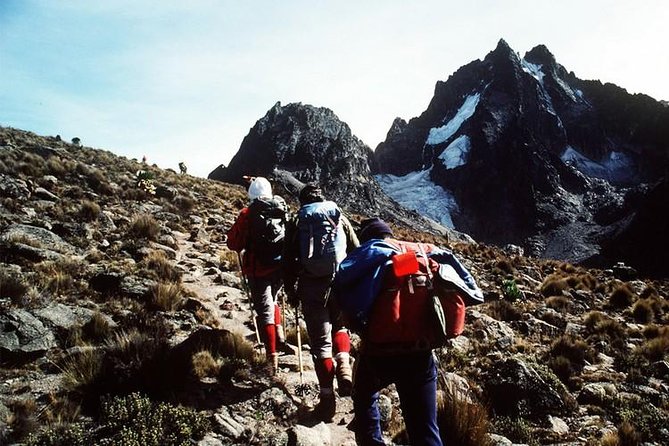 5 Days Mount Kenya Climbing Chogoria Sirimon Route - Itinerary Overview