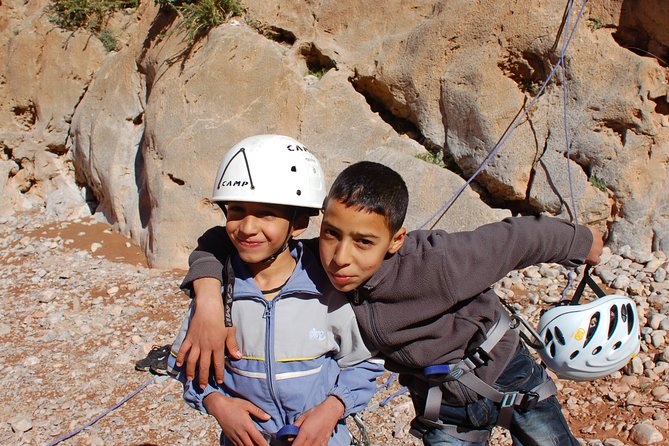 5 Days Rock Climbing in Todra Gorge - Aventures Verticales Maroc - Rock Climbing Routes