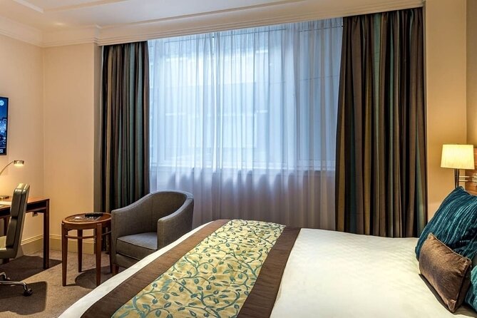 6 Day Tour of London and England With Hotel Stay and Attractions - Accommodation Details