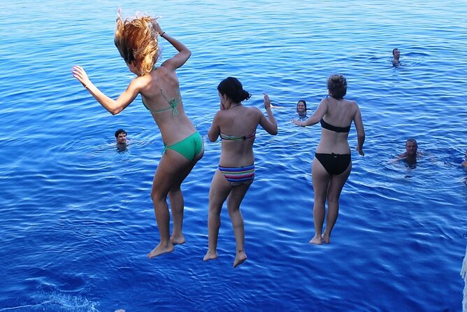 6 Hour Private Boat Tour Through the Magnificent Bays of Marmaris