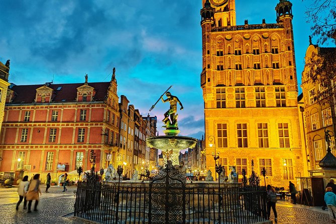 6 Hours Guided Tour Through Gdansk Highlights - Included Amenities and Services