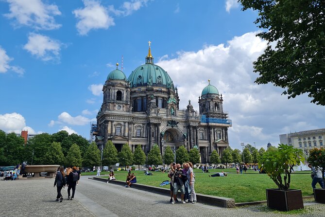 Adventurous Berlin With Street Art and Medieval History - Street Art Exploration
