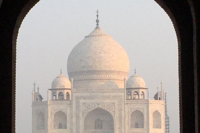Agra Guiding Tour by Car From Agra Hotel/Airport/Train Station.