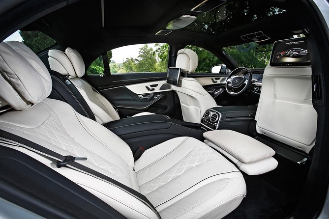 Airport Transfer: Prague Airport PRG to Prague by Luxury Car - Service Inclusions