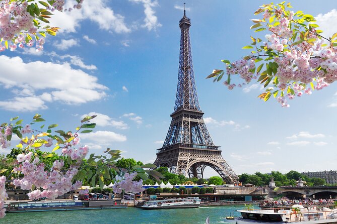 All-In-One Paris From Le Havre Shared Round-Trip Transfer