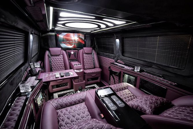 Antalya Airport (AYT) to Konyaalti Transfer - TOP VIP Minivan - Meeting Point
