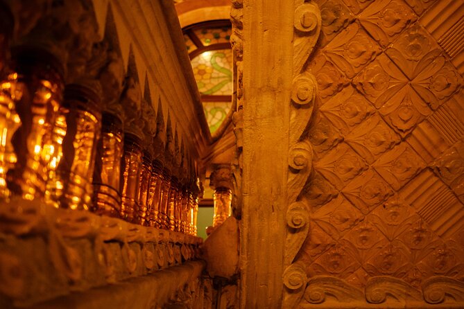 Barcelona Gothic Quarter Through the Lens of a Photographer - Whats Included and Not Included