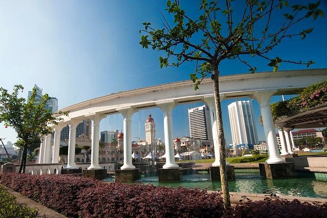 Best of Kuala Lumpur City Tour Including National Museum and National Monument - Tour Highlights