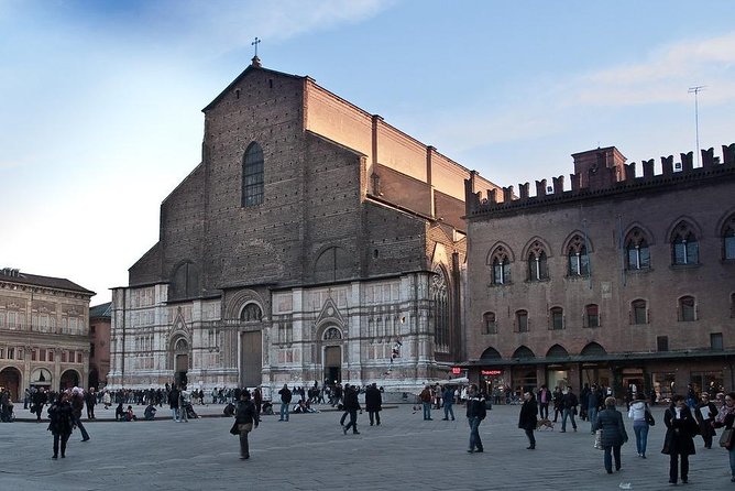 Bologna Highlights, City Walking Tour With Private Guide - End Point Information