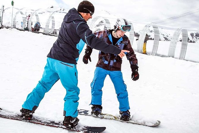 Borovets Snowboard Taster 2-hour Group Lesson - Included