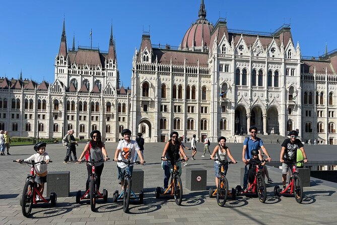 Budapest Highlights With a Guided E-Trike Tour
