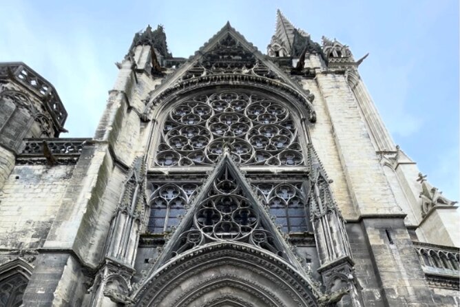 Caen Scavenger Hunt and Sights Self-Guided Tour - Start Time and Duration