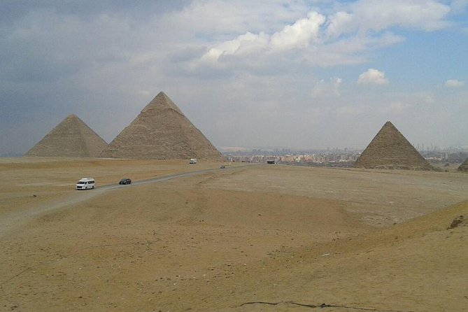 Cairo Layover Tour to Giza Pyramids & Felucca Ride on Nile From Cairo Airport - What To Expect