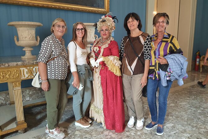 Capodimonte Royal Palace Museum and Park Guided Tour With Optional Transfer - Meeting and Departure Details