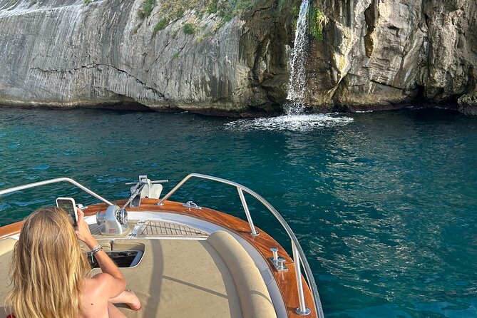 Capri Day Tour With Blue Grotto and Pizza - Itinerary Details