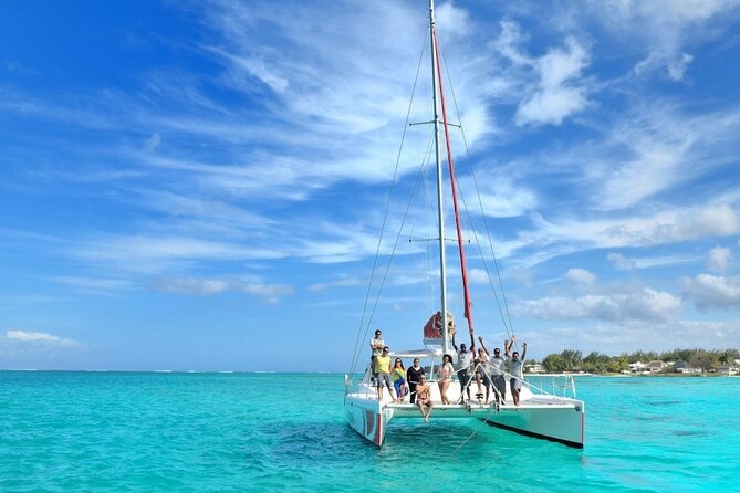 Catamaran Cruise: Isle Aux Cerfs, Including BBQ Lunch, in Mauritius - Cruise Highlights