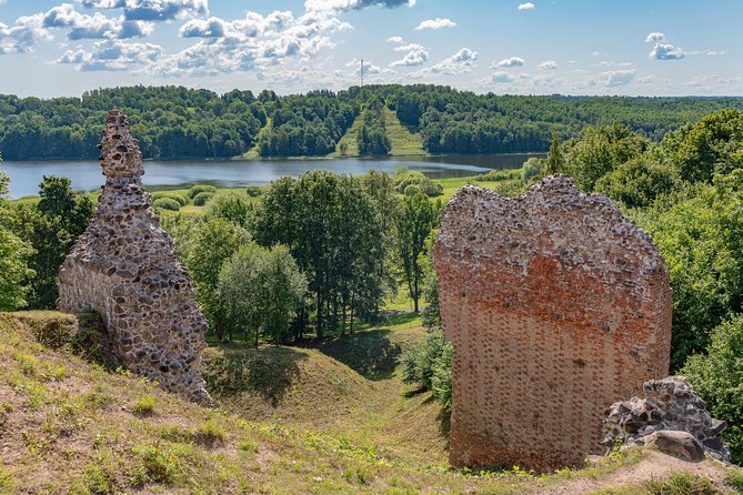 Charming Viljandi Walking Tour for Couples