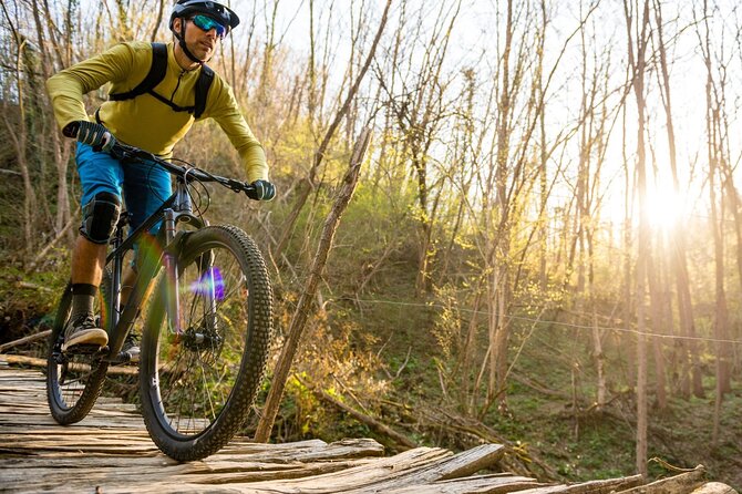 City and Mountain Bike Tour in Salzburg - Meeting Point Information
