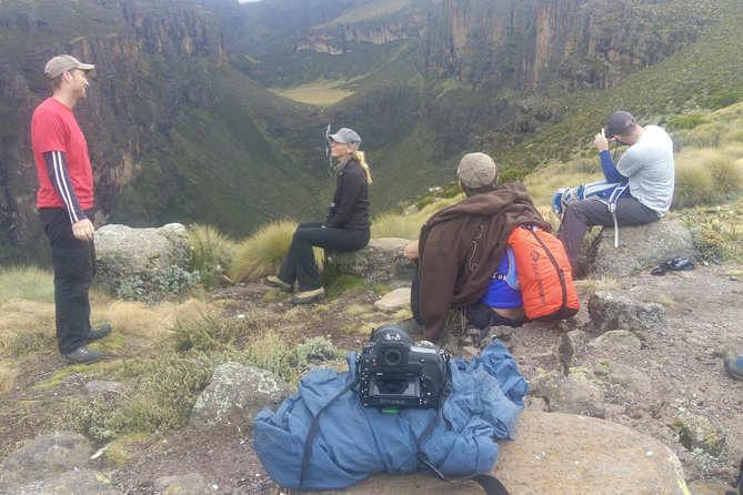 Climbing Mount Kenya 5 Days Via Chogoria Route - Tour Itinerary Overview