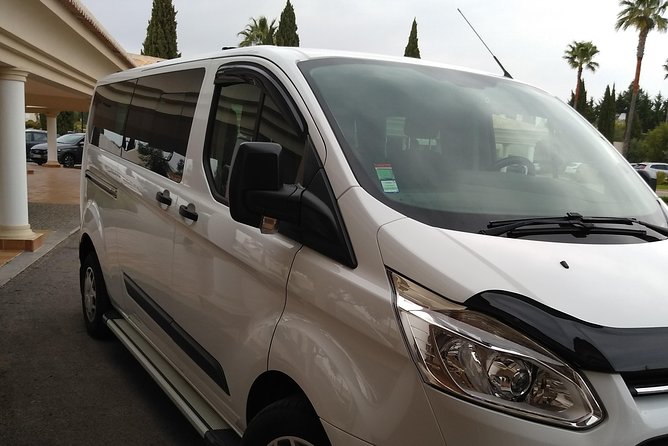 Colina Verde Golf (Minibus 8pax/roundtrip)