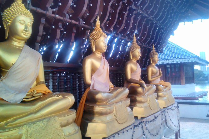 Colombo Walking Tour With Ayurvedic Learning