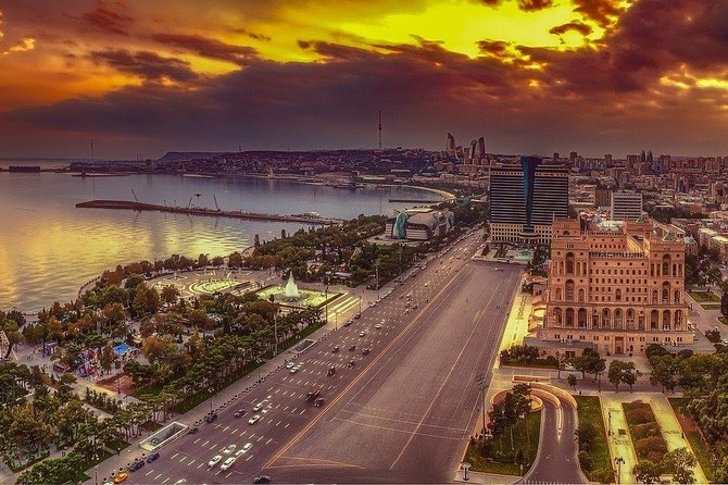 Couples’ Escape to Baku: A Romantic Getaway