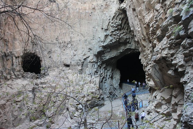 Day Tour From Nakhchivan to Alinja Castle, Ashabi Kahf and Khanegah Tomb