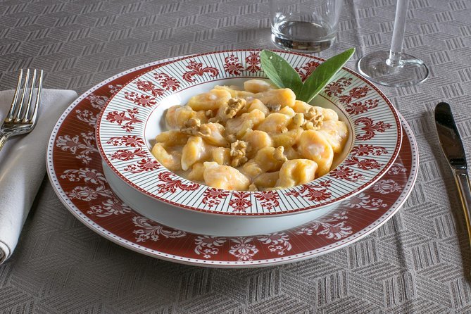 Dining Experience at a Locals Home in Cento With Show Cooking - Meeting Point and Pickup Details
