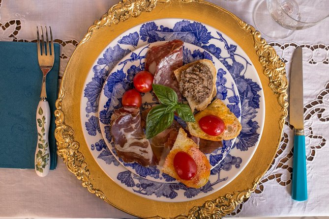 Dining Experience at a Locals Home in San Miniato With Show Cooking - Menu Highlights