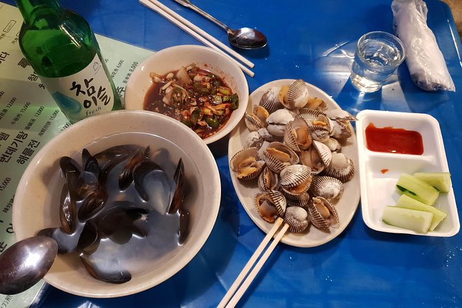 Drinking and Eating Through the Alleys of Seoul - Meeting Point Details