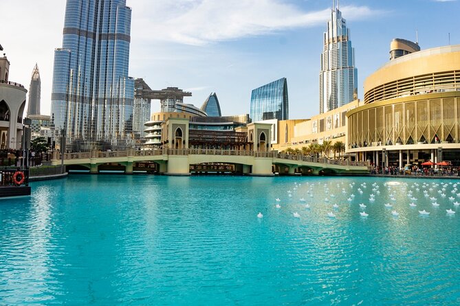 Dubai Water Fountain Show And Lake Ride Near Burj Khalifa With Transfer - Schedule Details