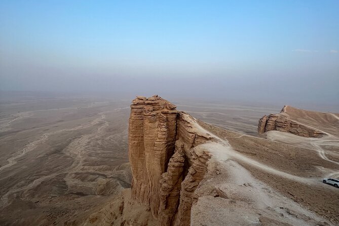 Edge of the World and Huraymila National Park Tour