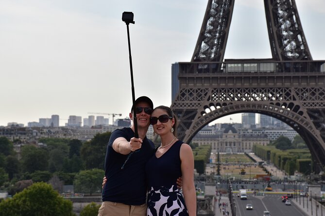 Eiffel Tower Morning Tour Access With Spanish Guide - Meeting and Pickup Details