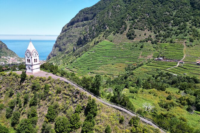Enchanted Vineyards, Wine 4×4 Tour and Sea Cliff Cabo Girão