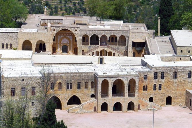 Fabulous Half-Day Tour to Beiteddine Palace & Deir Elqamar - Tour Highlights