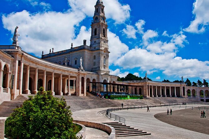 Fatima, Nazare and Obidos Private Excursion From Lisbon - Excursion Highlights