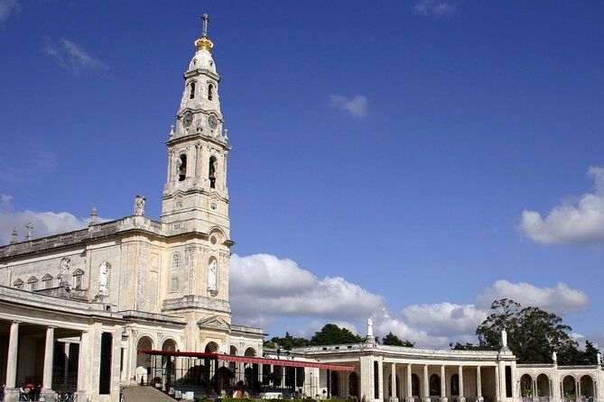 Fatima, Óbidos, Nazaré and Batalha - Full Day Private Tour - Tour Overview