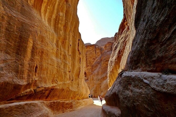 From Amman to Petra (Private One Day Tour)
