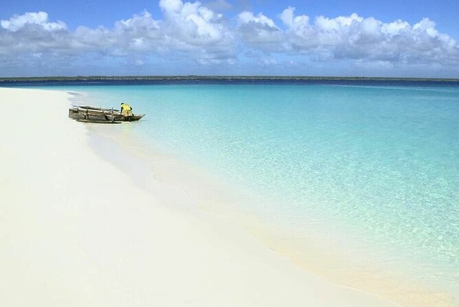 From Luxor : Utopia Island Royal Snorkeling - Tour Itinerary