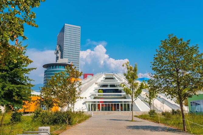 Full-Day Guided Walking Tour of Tirana
