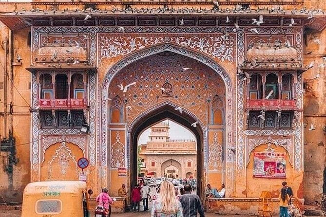 Full Day Private Sightseeing Tour of Jaipur - Included Amenities