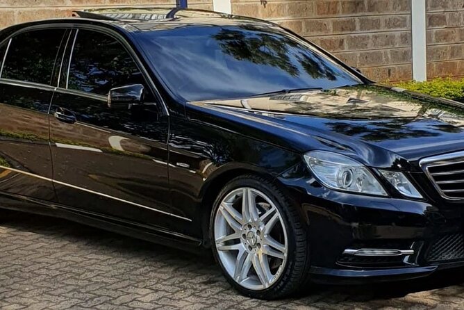 Full-Day Private Transfer in Nairobi