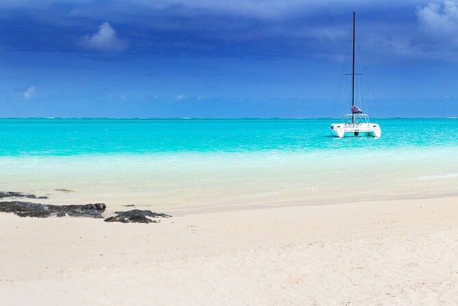 Full Day Shared Tour Catamaran to Ile Aux Cerfs - Inclusions