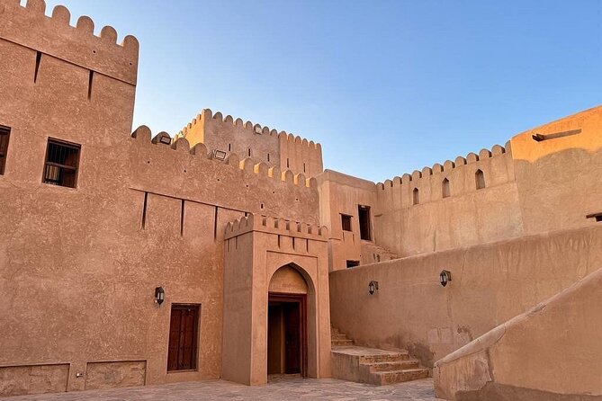 Full Day Tour to Nizwa Souq, Castle & Fort, Barakat Al Mouz - Meeting and Pickup