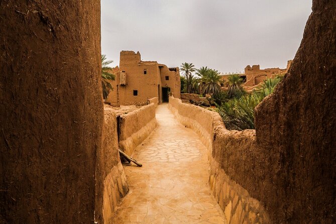 Full-Day Ushayger Tour With Lunch From Riyadh