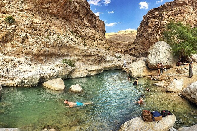 Full-Day Wahiba Desert and Wadi Bani Khalid Group Tour - Tour Capacity and Operation
