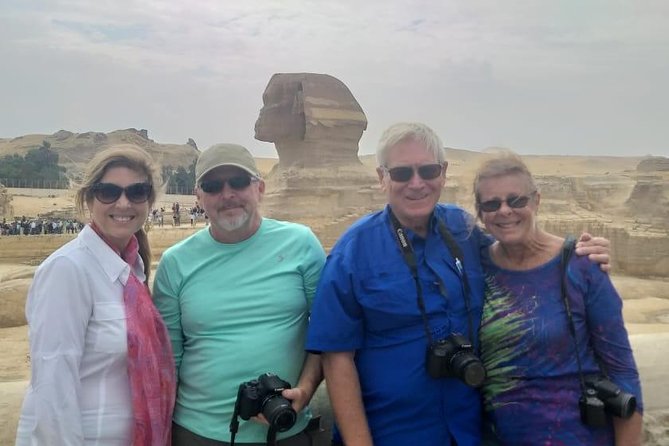 Giza Pyramids and Cairo Tour With Lunch and Camel Ride