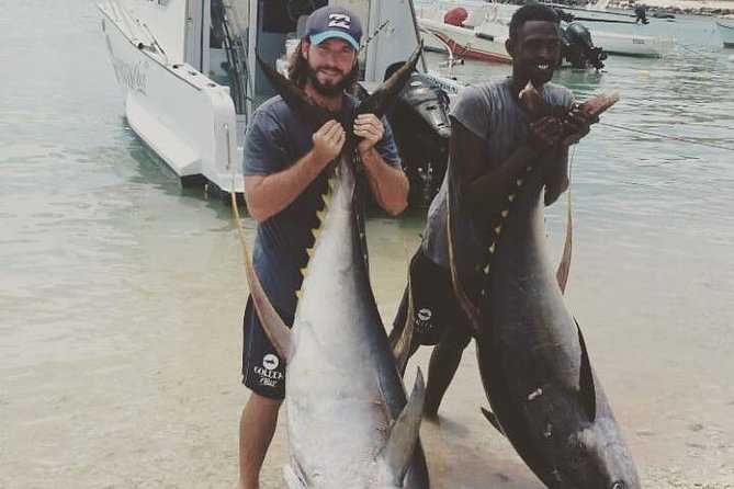 GOLDEN WAVE 3 - IGFA Captain Vic - Blue Marlin Fishing - Location and Pickup Details