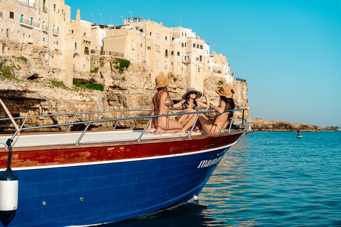 Group Boat Excursion to Polignano | MAMMAMIA Boat - Inclusions and Exclusions